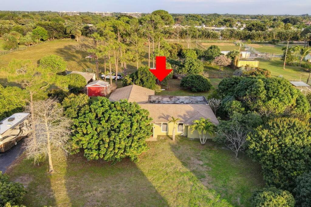 לייק וורת' Ananda Farmhouse And Retreat. מראה חיצוני תמונה